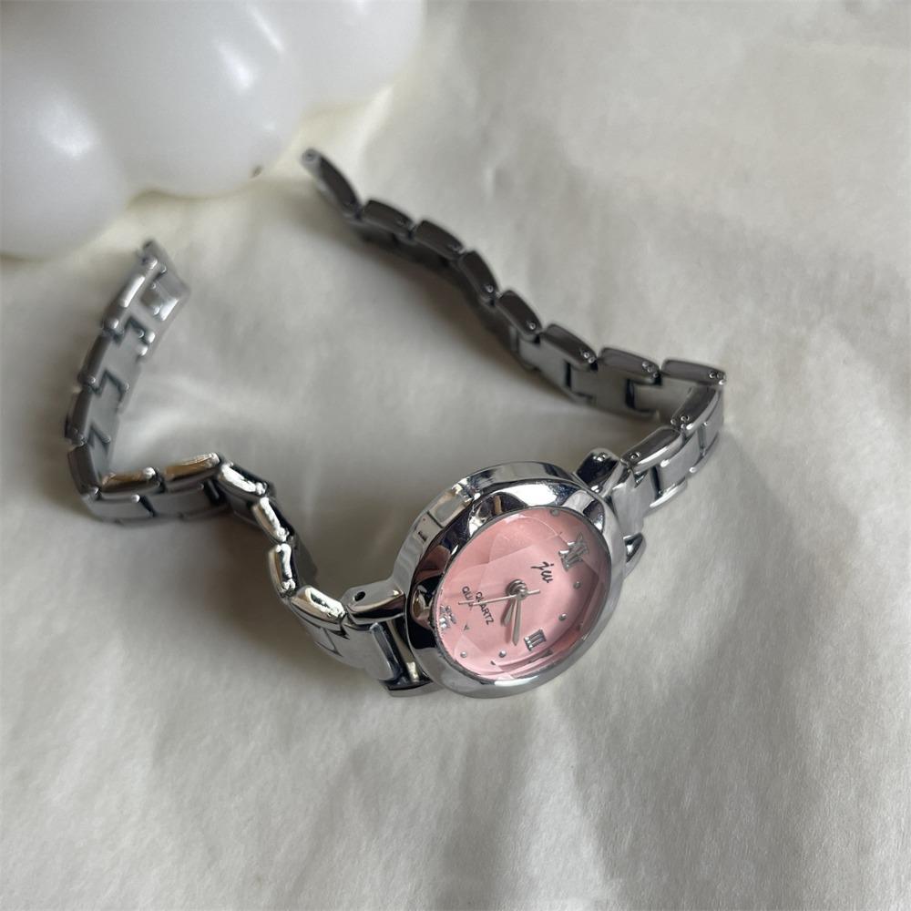 Exquisite Golden Wrist Watch Light Luxury Quartz Wristwatch Classic Women Watch Accessories