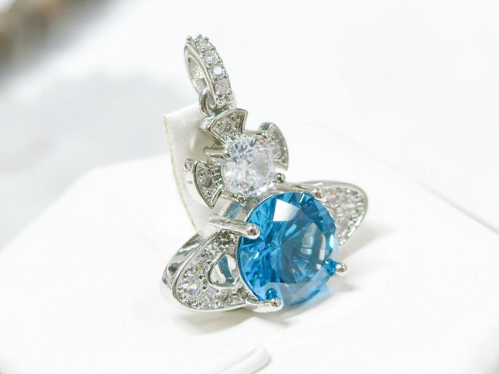 Empress Dowager Gemstone Diamond Necklace: Mermaid Tears Collection