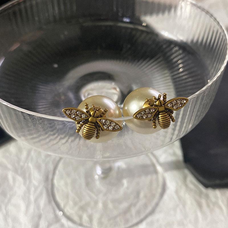 New Arrival Stud Earrings Fashion Animal Metal Women Trendy Bees Pearl Double-sided Two-wear Earrings Light Luxury Jewelry