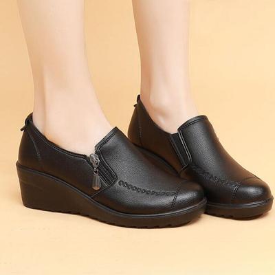 Autumn Women Leather Shoes Round Toe Casual Wedge Single Shoes Zapatos De Mujer Comfortable Middle-aged and Elderly Mother Shoes