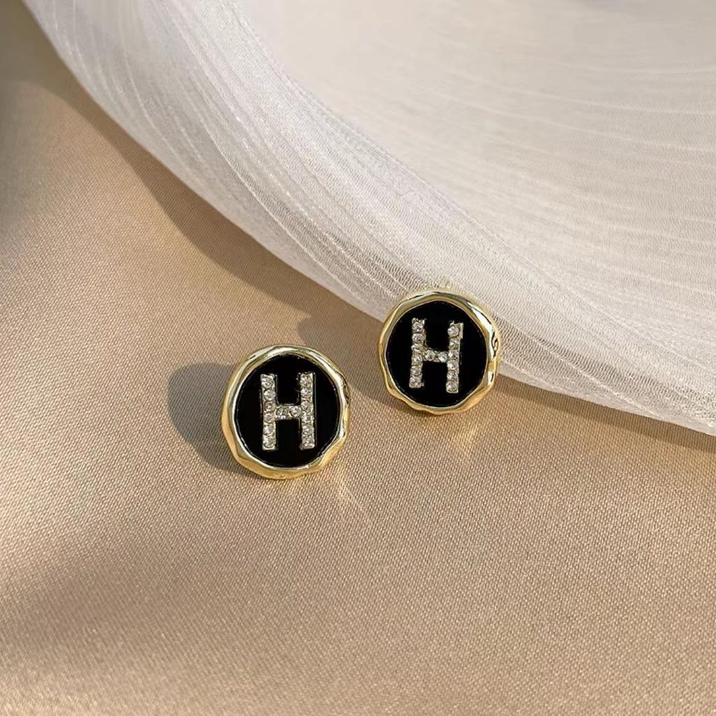 925 Silver Needle Temperament High-end Full Diamond Pearl Earrings Women's ins Wind Geometric Earrings Korean Light Luxury Earrings