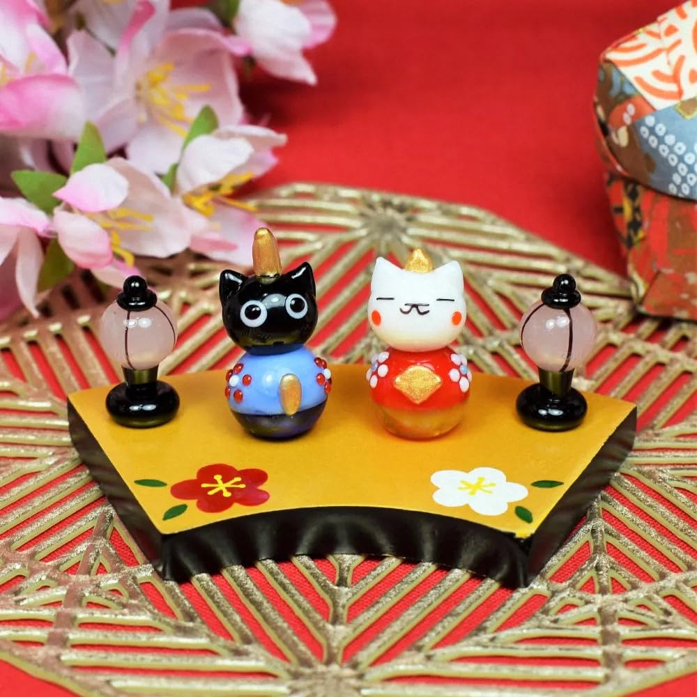 Cute glass Hina dolls by Fourcart, cat dolls