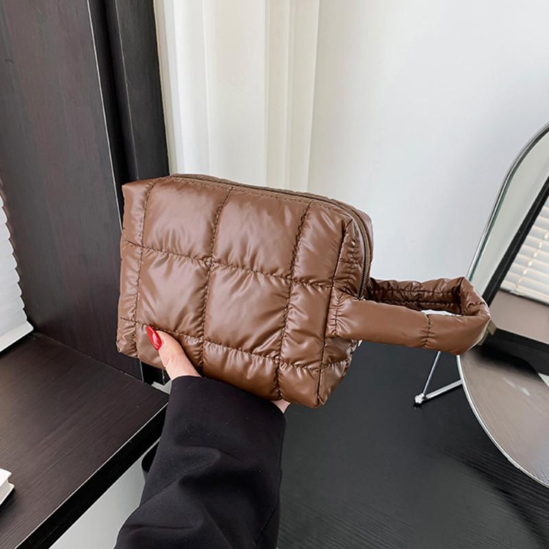 Simple Women Puffy Quilted Padded Makeup Storage Bag Space Cotton Clutches Zipper Solid Color Small Cosmetic Handbag MIT