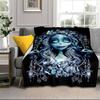 Gotische Leichenschönheit In Blüte Decke Flanelldecke für Bett, Sofa, Camping, Wandern, Picknick Zubehör, Geschenk für Familie Fan Geschenke