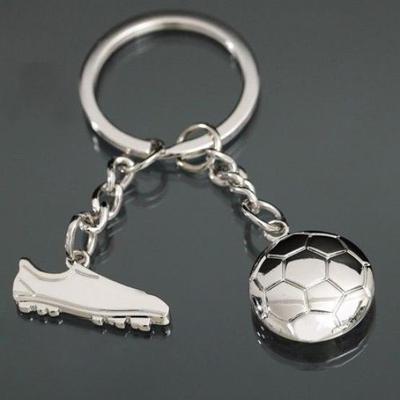Roztomilý kovový přívěsek na klíče Klíčenka Cool Sport Fotbal Fotbalová obuv Krásná klíčenka