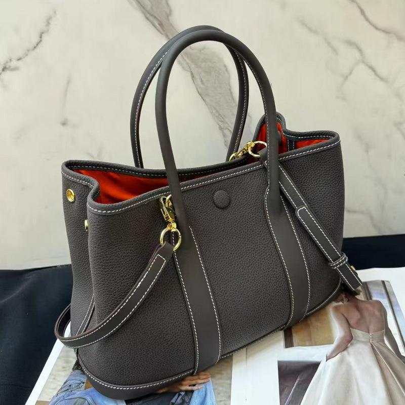 

2025 New Style Genuine Leather Womens Bag Top Layer Cowhide 30 Flower Garden Bag Solid Color Cowhide Waxed Canvas Strap Handbag Single Compartment Bag 30CM эбеновый