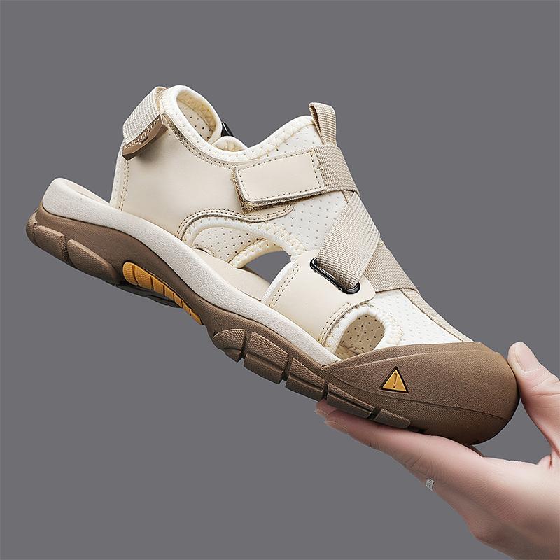 Summer Men Sandals Handmade Leather Hiking Outdoor Beach Shoes Fashion and Casual Sandals Men's Summer Shoes Sandals