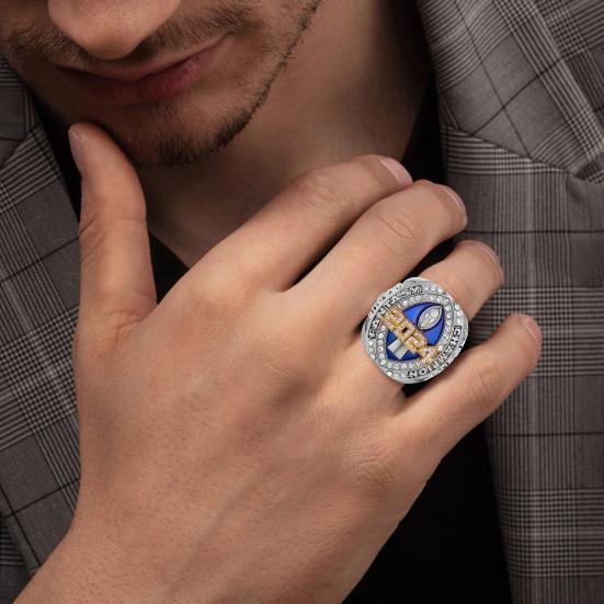 Prsten pro mistrovství ve fotbale Náhrdelník s kubickým zirkonem s dvojitým povrchem Náramek s přívěskem pro vítěze fotbalové ligy Prsten s trofejí
