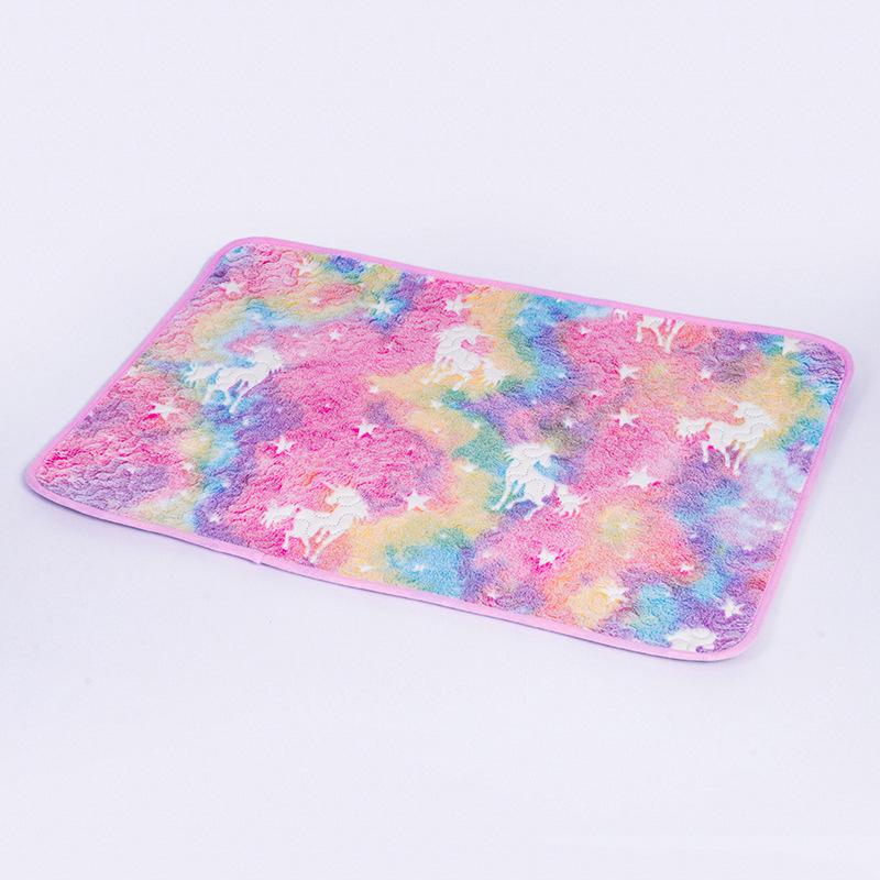 Winter Pet Urine Pad Breathable and Absorbent Dog Urine Pad Machine Washable Non-slip Urine Pad Training Urine Pad Luminous Mat