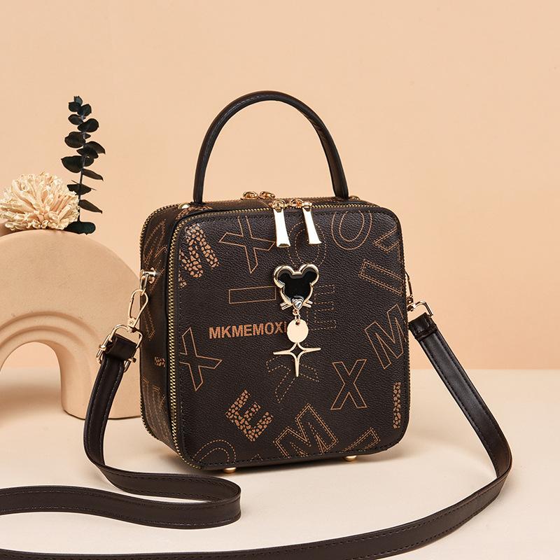 Small bag women's 2025 new fashion trend shoulder handbag broadband foreign style messenger bag