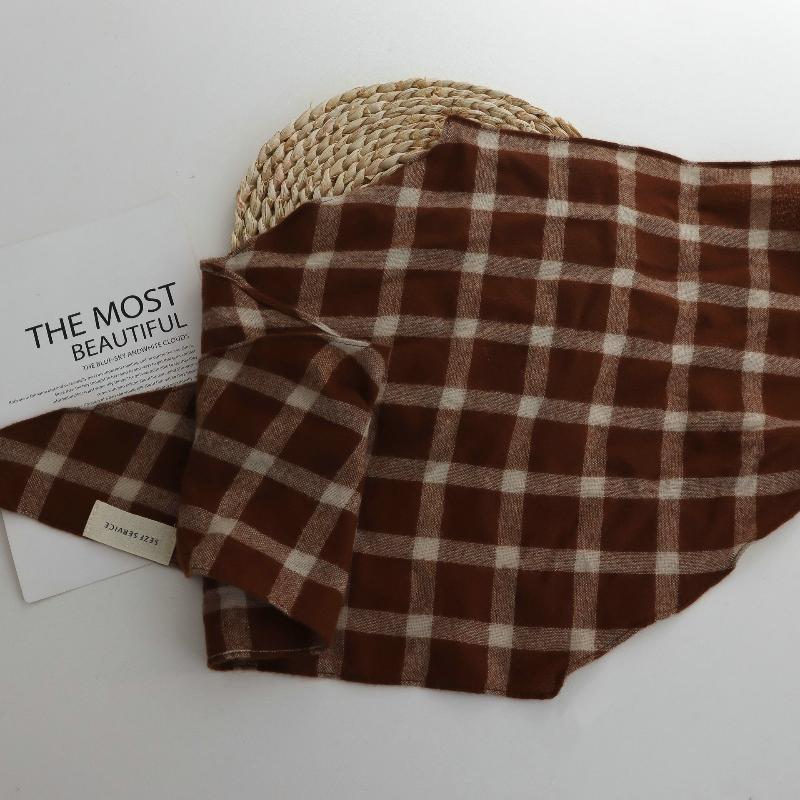 Temperamentní pletená kostkovaná trojúhelníková šála Šála s prémiovým vzhledem Dámská teplá šátek na hlavu Multifunkční ležérní malá šála