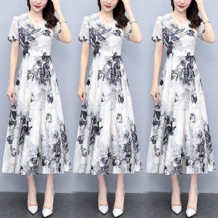 Summer Floral Short Sleeve Dress for Middle-Aged Women - Korean Style, Waist-Cinching, Slimming, Wide Hem Skirt 2XL