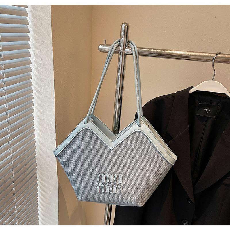 

Tote bag women s large-capacity new fashion winter versatile shoulder bag underarm bag casual commuter bag синий