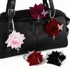 Simulationsblume Rose Schlüsselanhänger Rucksack Dekoration Bunter Simulationsblumen-Schlüsselring Handgefertigt Bohren und Lochen