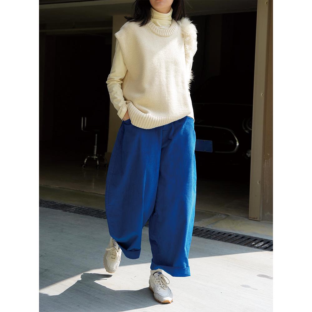 Japanese Lazy Style Curved Corduroy Wide-Leg Pants - Women's Elastic Waist, Loose Fit, Slimming Design