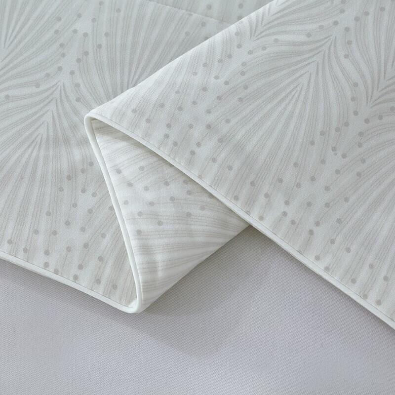 Jieliya Yun Meng Zhi Yu Knitted Summer Quilt