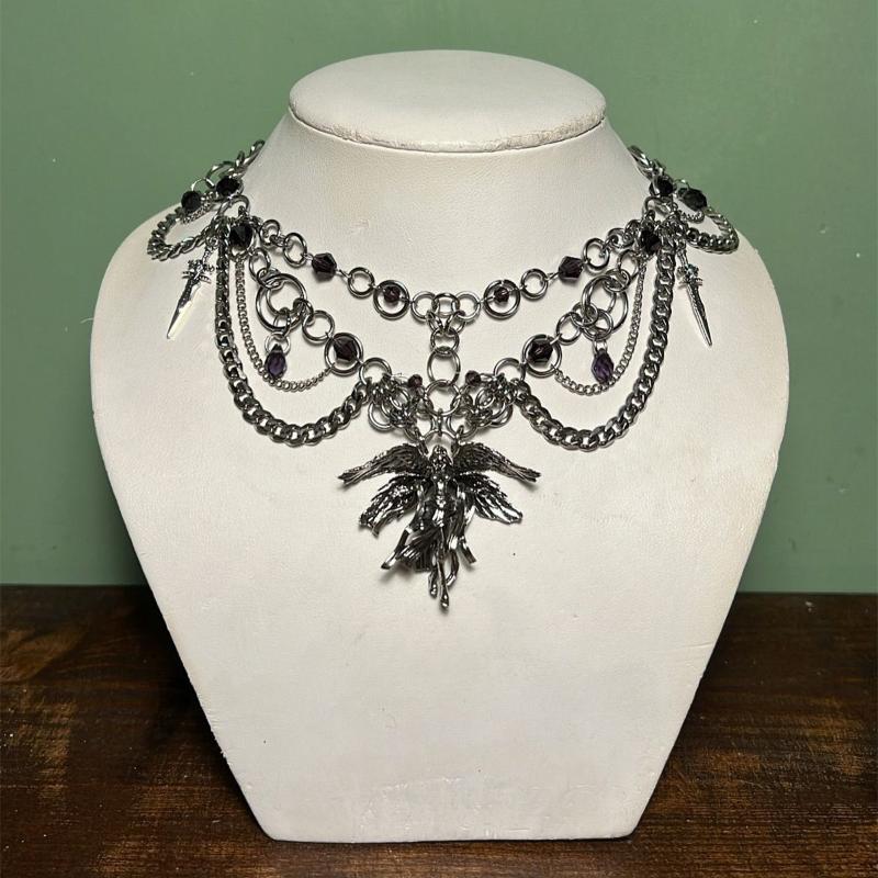 Goth Halloween Necklace For Women Bat Cross Heart Red Crystal Pendant Clavicle Chain Halloween Party Jewelry Gift