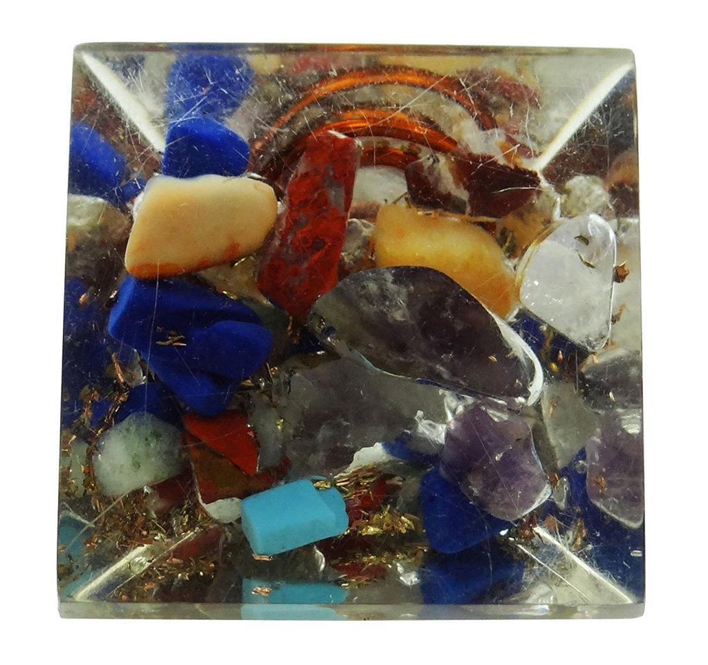 Harmonize Piramide di Orgonite Lapislazzuli con Cristallo Curativo Rame Simbolo Chakra Meditazione Yoga Generatore di Energia Soggiorno