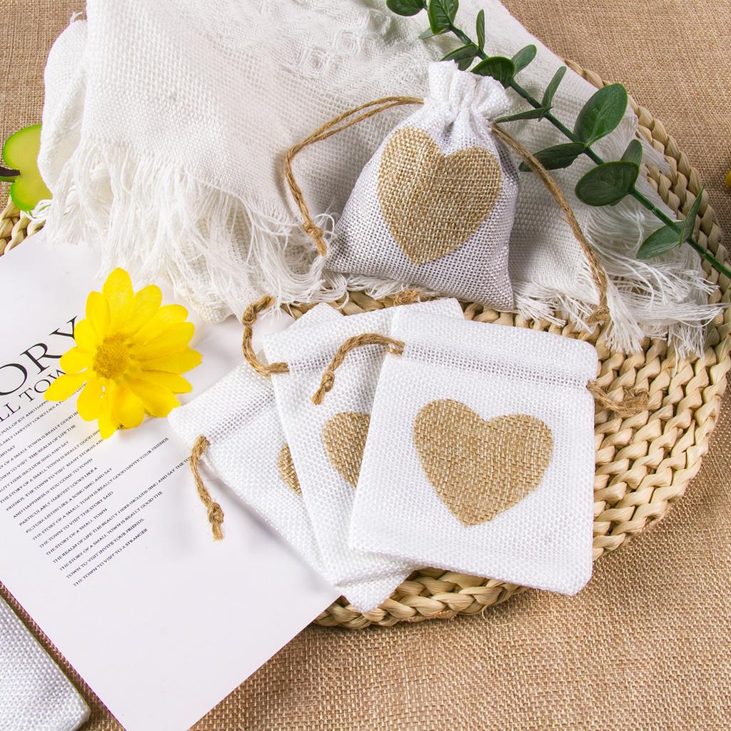 10/20pcs Natural Burlap Gift Drawstring Bags Heart Linen Jute Candy Gift Packaging Bag Wedding Pouches for Guest Birthday Party