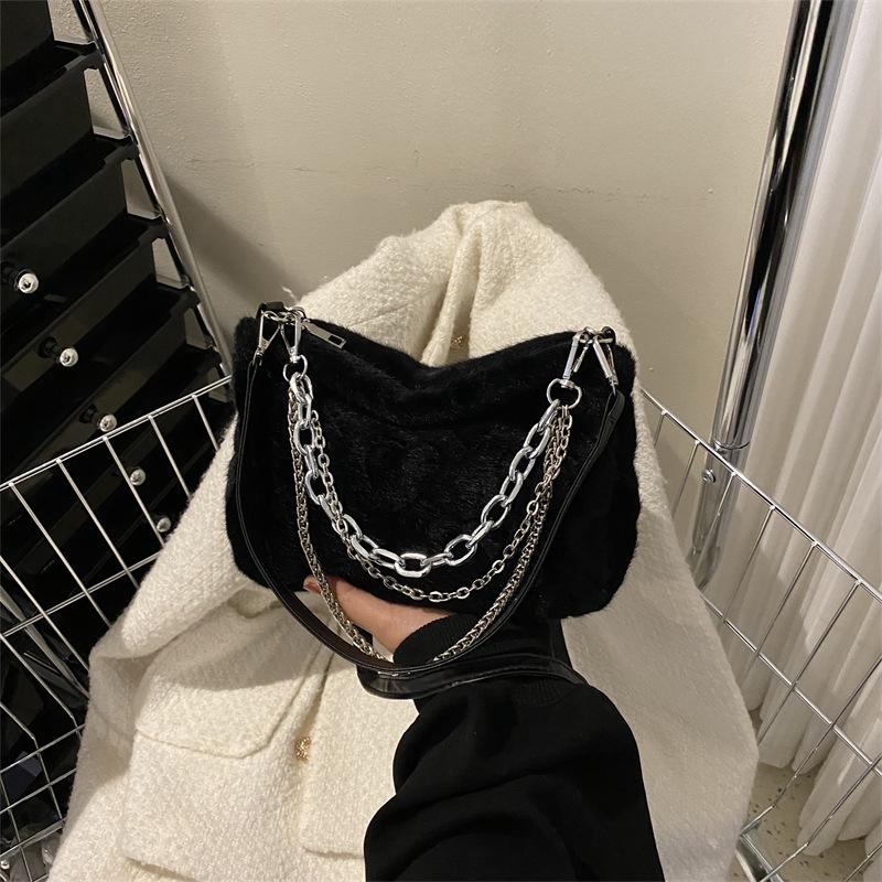 Fashionable Shoulder Bag for Women New Fashion Versatile Furry Crossbody Bag for Women Ins Niche Chain Bag