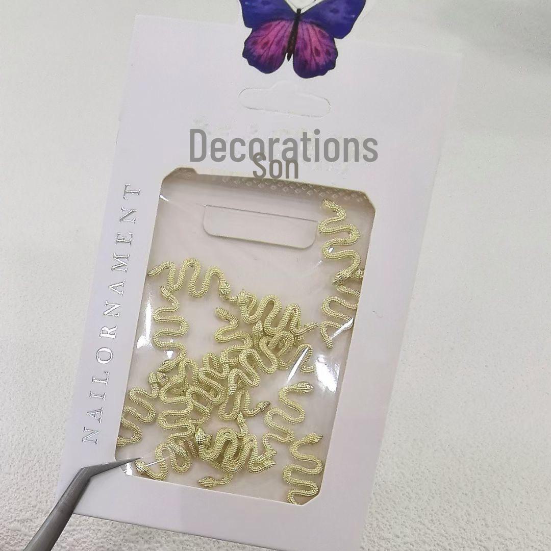 

Аксесуари для нігтів зі смоли: Білі квіти, перлини-метелики, сталеві намистини, кришталеві ведмедики, мікс ромашок