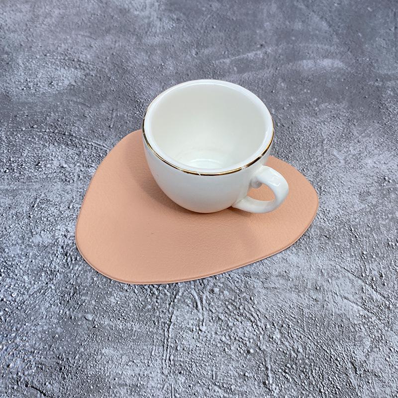 Pebble Faux Leather Triangle Placemat - Waterproof, Oil-proof, Heat Insulation, Christmas Decorative Mat