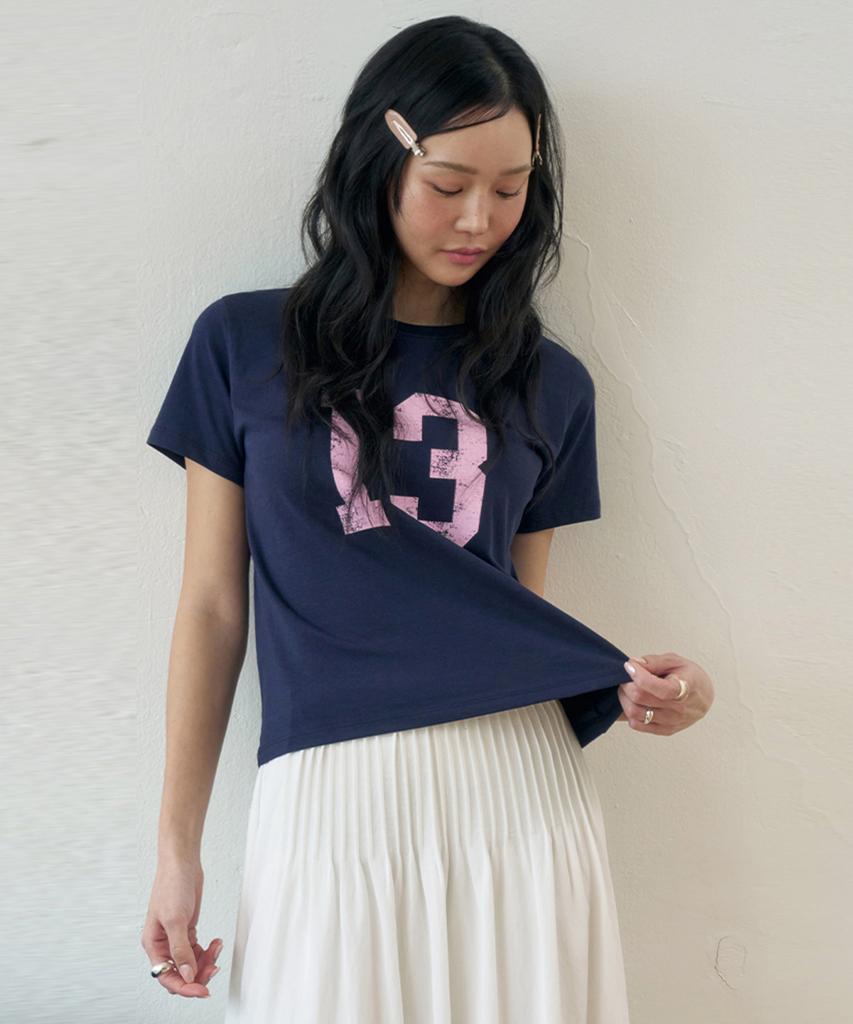 Moleubeu13 Numbering Crack T-Shirt (White)