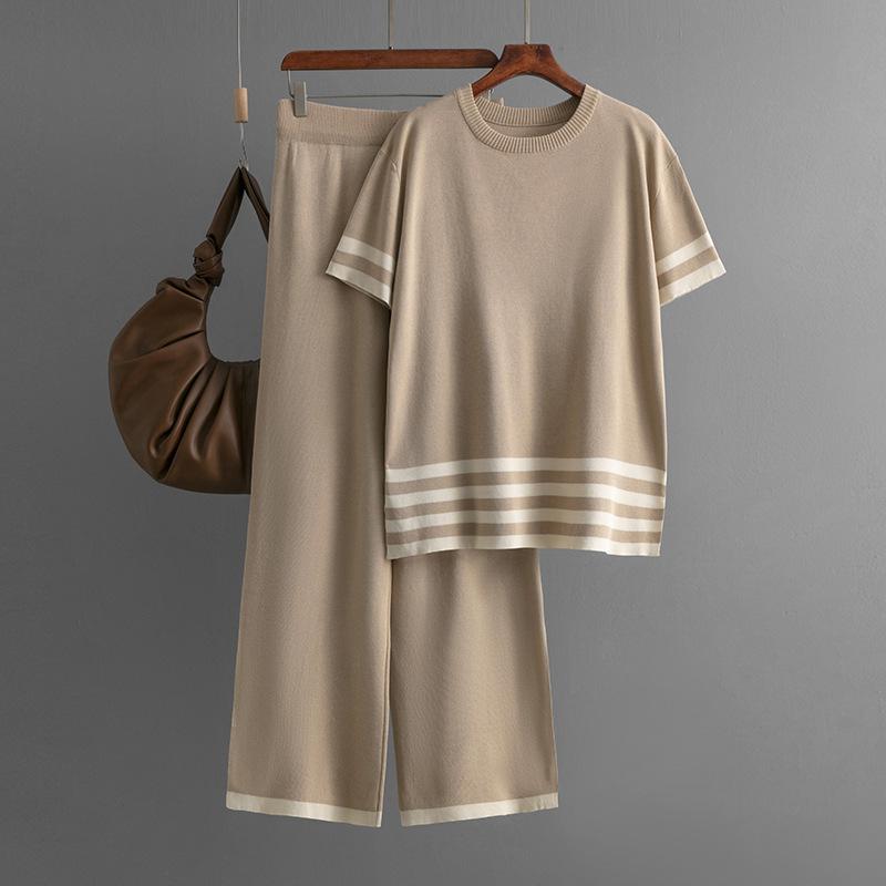 

QICED Контрастный полосатый трикотажный свитер с разрезом и короткими рукавами + Брюки с высокой талией, облегающие, с широкими штанинами, длинные брюки, модный и повседневный комплект из двух предметов One Size хаки