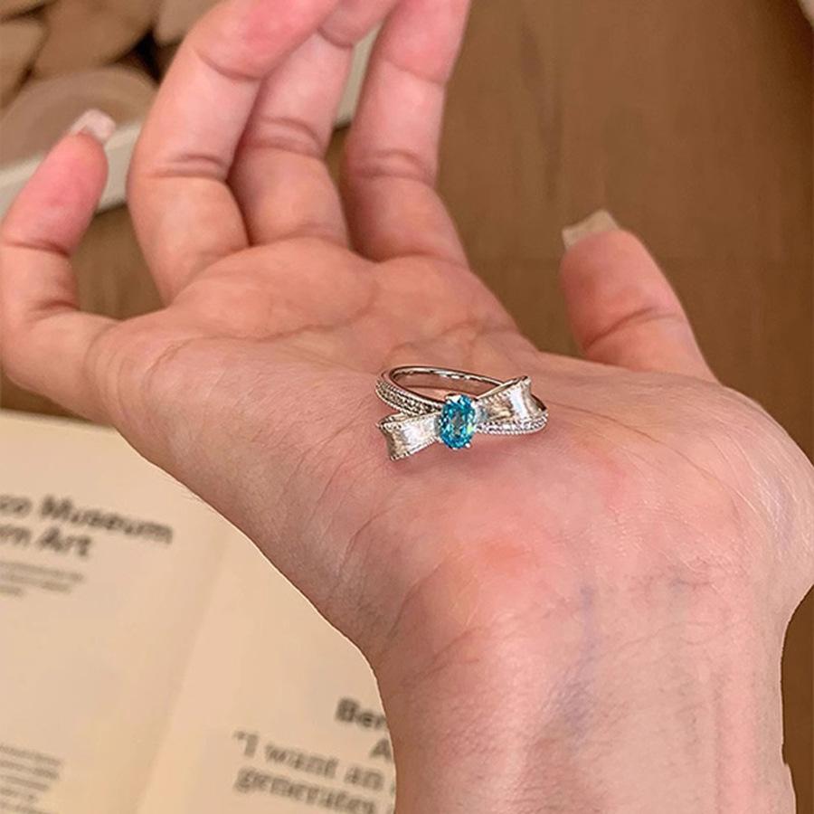 Blue Sea Elegant Bow Ring For Women With Unique Design And Stunning Zircon Accents