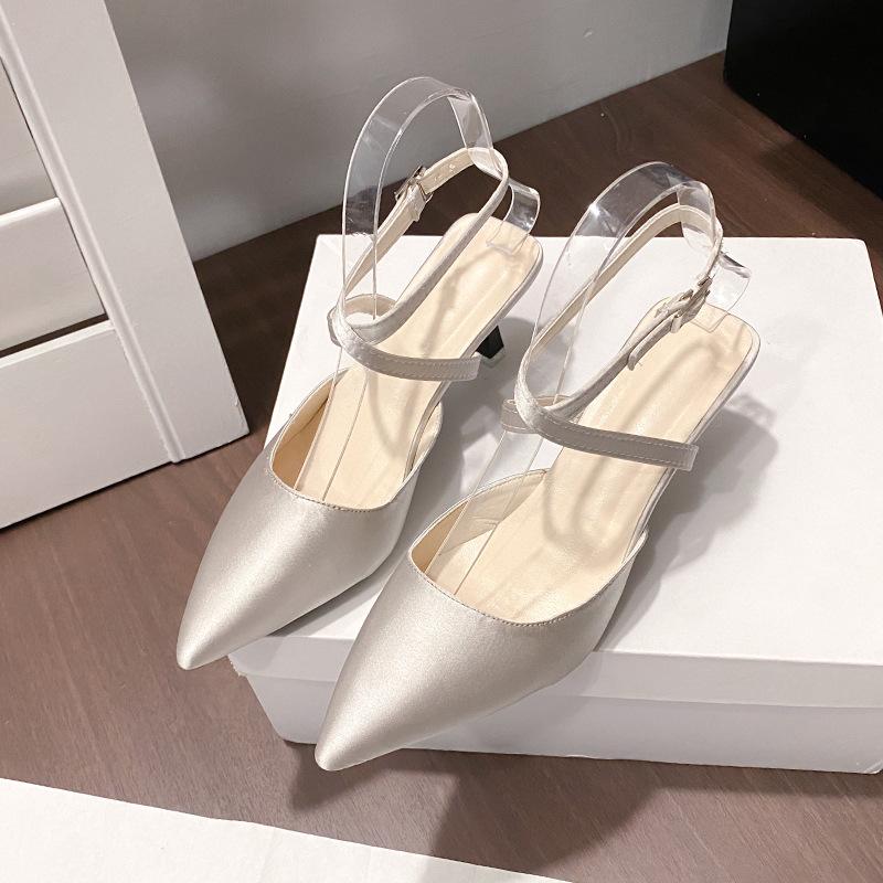 

Французские нишевые туфли на высоком каблуке с юбочными сандалиями, туфли феи 2025 новый летний темперамент, остроносые туфли телесного цвета 40 серебряный