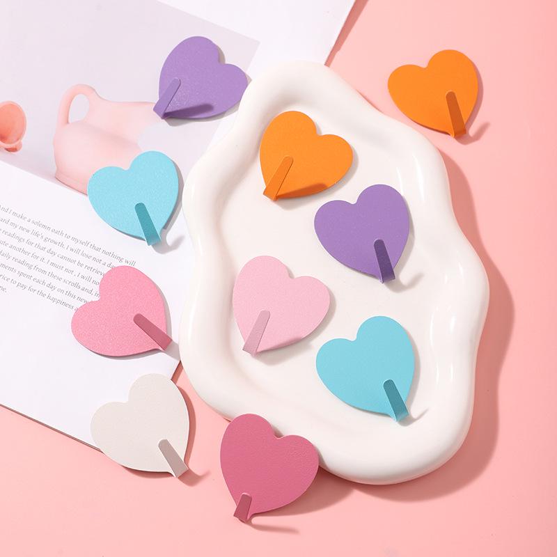 Heart-Shaped No-Drill Adhesive Hook for Kitchen, Bathroom, Door, Clothes, and Hat - Multi-functional and Seamless