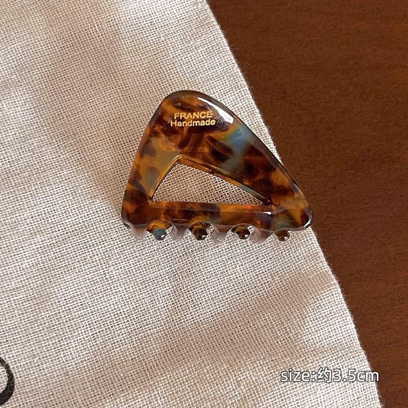 

Маленький зажим-краб из французского ацетата для женщин, ретро геометрический зажим для хвостика, заколки-акулы для женщин, милые аксессуары для волос, головной убор