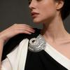European And American Fan-Shaped Collar Clip Brooch Popular Item Exquisite Luxury Chest Flower Pin For Women Jewelry Accessory