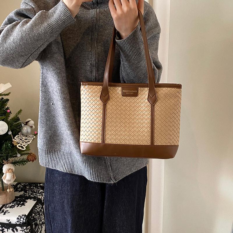 Woven Patterned Elegant Tote Bag For Women With Spacious Design And Stylish Color Options