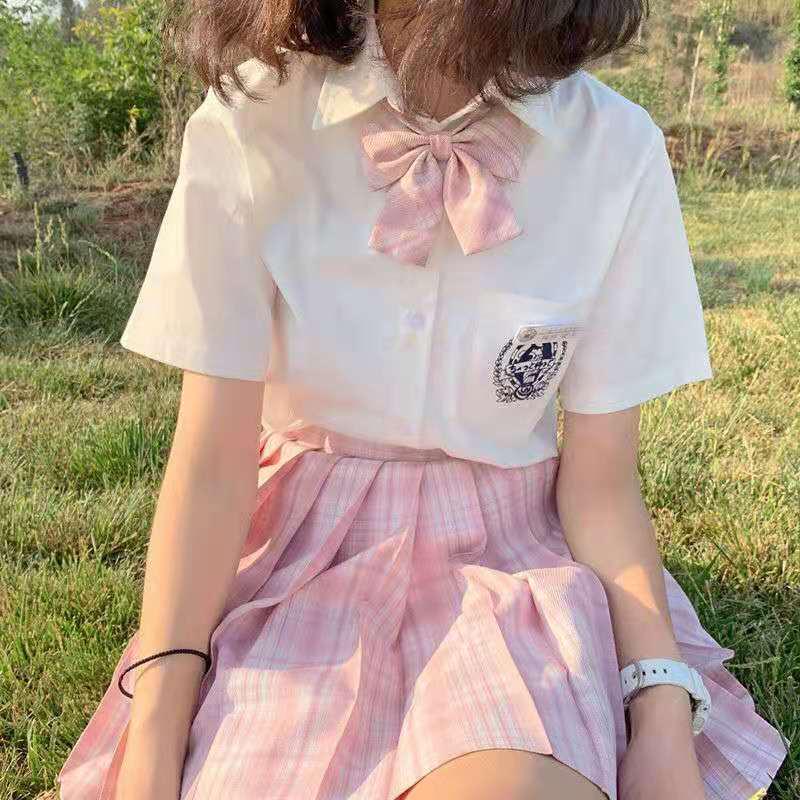 Gentle Blade Authentic JK Uniform: Plaid Pleated Skirt & College Style Short Shirt Set