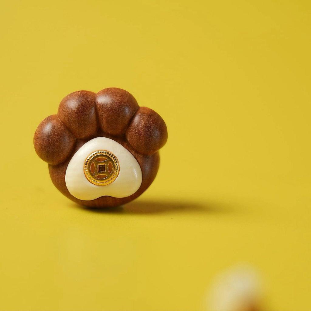 Mysore Sandalwood Inlaid Exquisite Chinese Ice Cream Lion & Bear Accessories