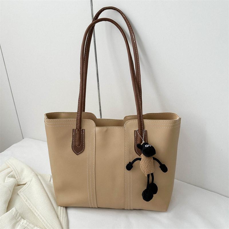 

Stylish Minimalist Women s Shoulder Bag Versatile Fashionable Tote Bag With Large Capacity Without Pendant хакі