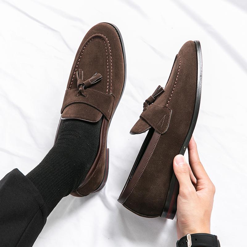 Fashion High Quality New Men's Tassel Pointed Soft Soled Gentleman's Bean Shoes Fashionable Comfortable Suede Breathable Casual Loafers