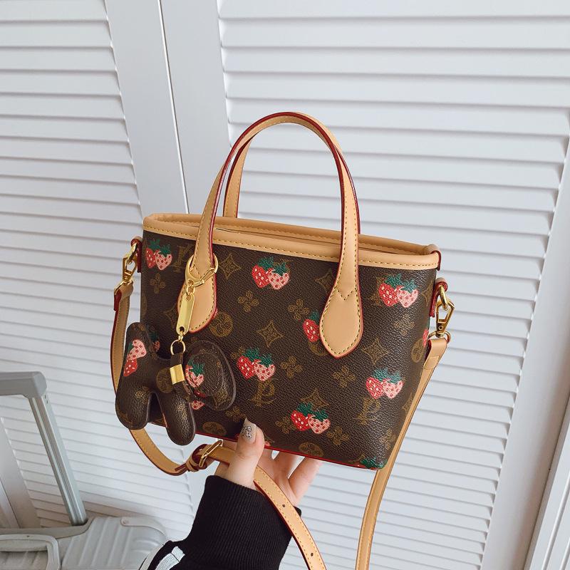 

Women s New Fashion 2025 Crossbody Bag: Celebrity-Inspired Vegetable Print, Stylish Versatile Shoulder & Bucket Bag