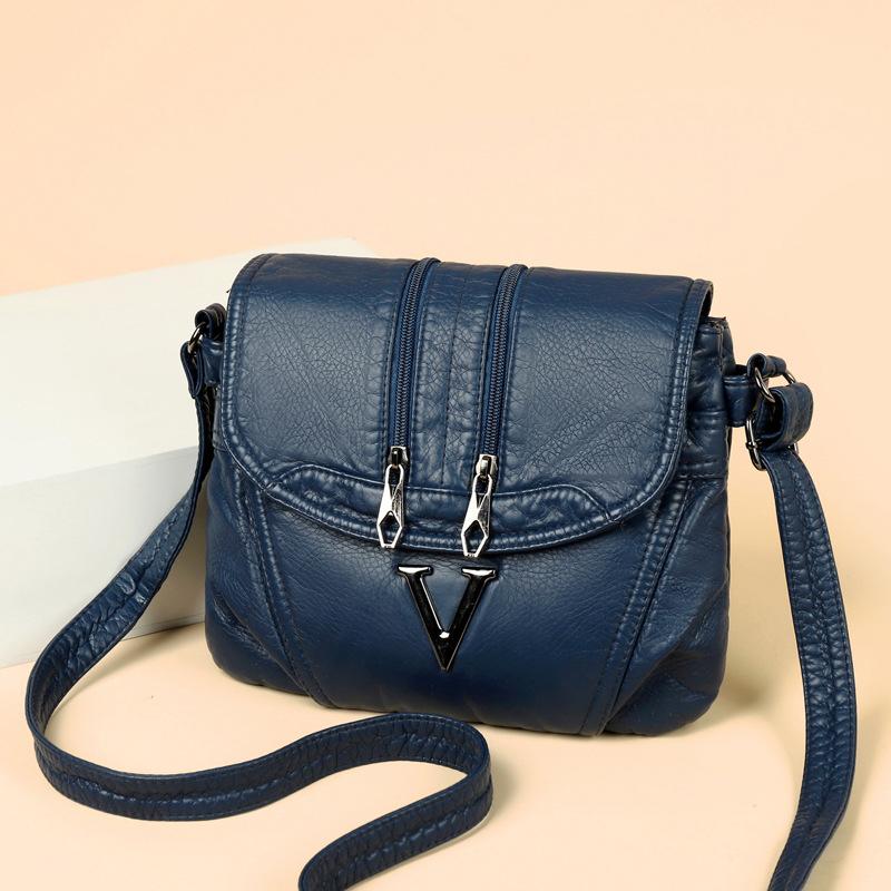 Small Square-shaped Trendy Crossbody Bag for Middle-aged Mothers Carrying on Their Shoulders