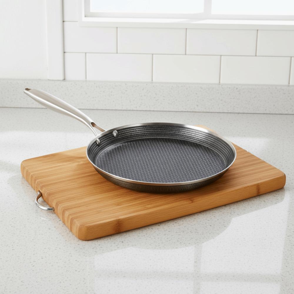 Honeycomb Pattern Crepe Pan Stainless Steel Ergonomic Handle Non-stick Pan Evenly Heated Flat-bottomed Frying Pan Stove