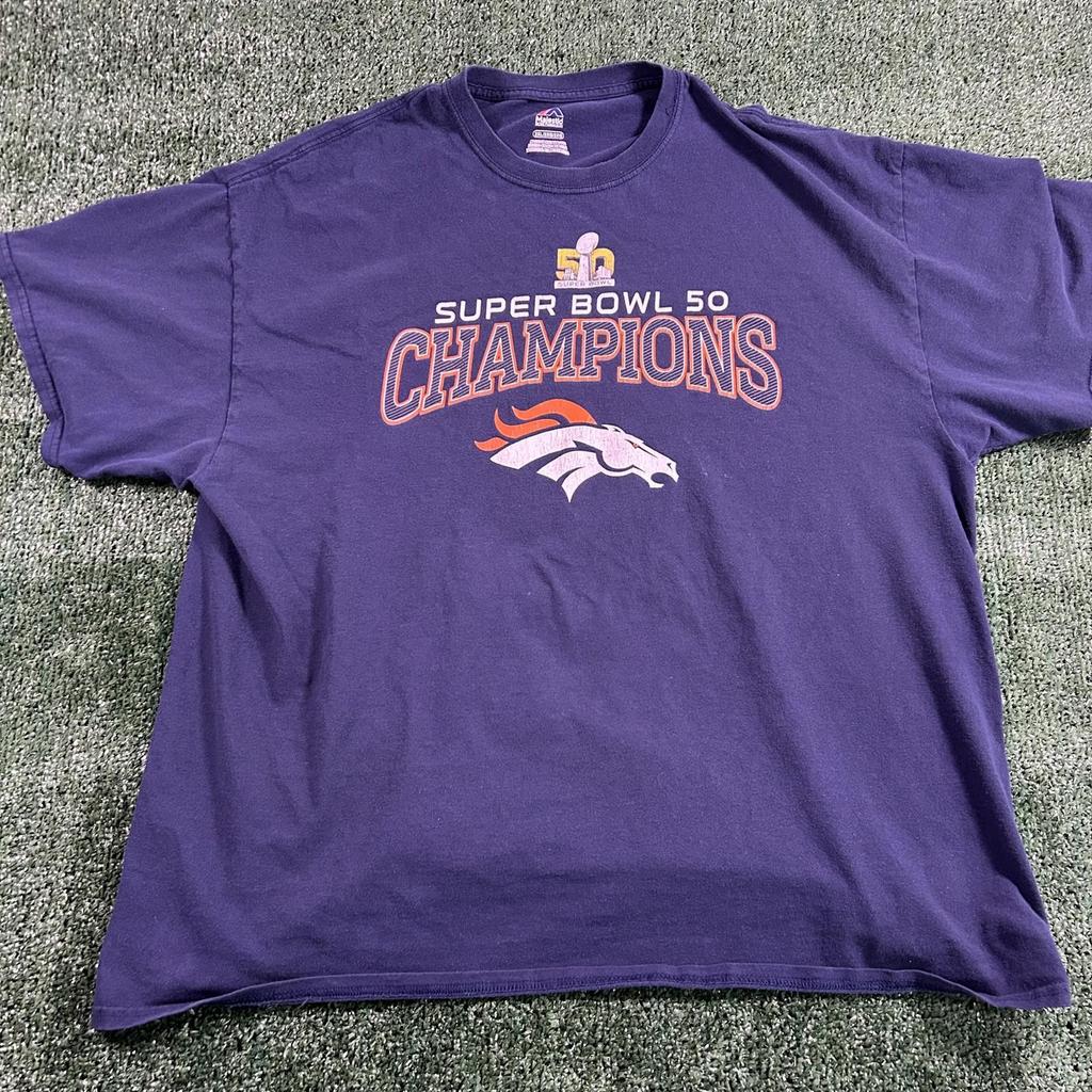 Men's Denver Broncos Super Bowl 50 Champions T-Shirt. XXL