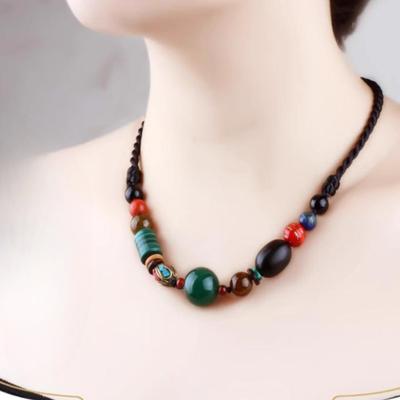 GemChic Collana da Donna Nuova Vintage Etnica con Perline di Agata per la Clavicola Catena Classica Regolabile Gioiello di Moda Regalo di Compleanno Natale