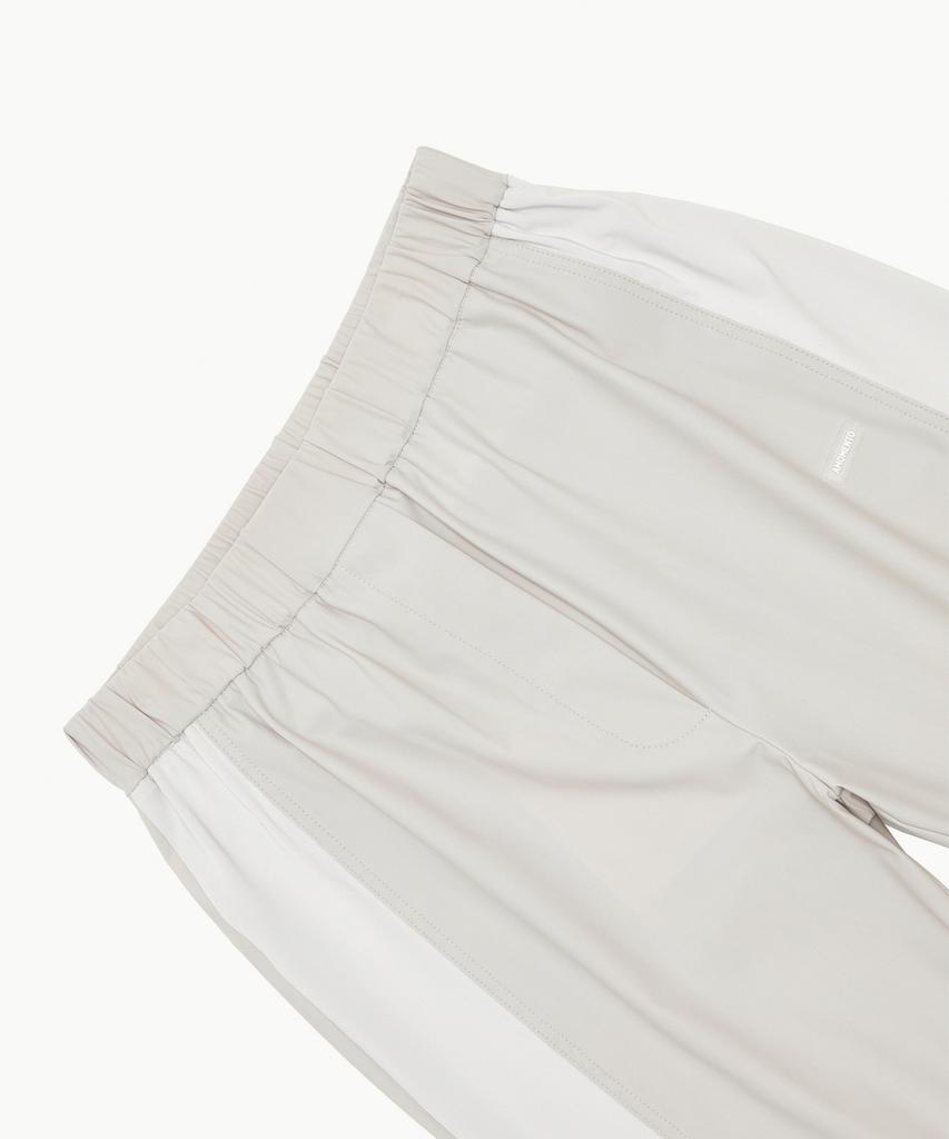 Amomento Color Blocked Biker Shorts_Grey Beige