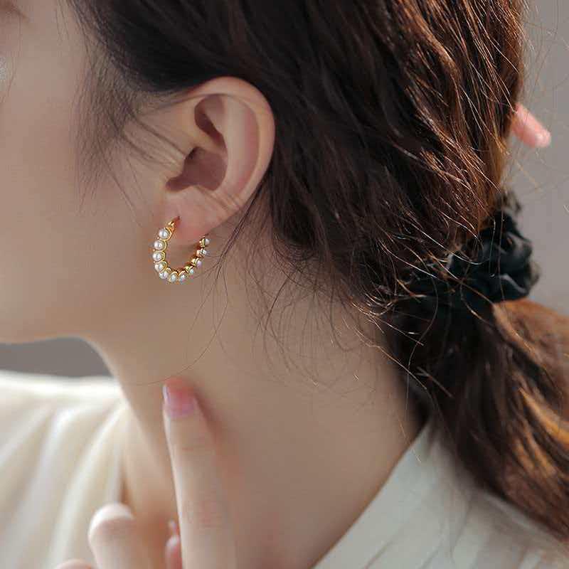 Korean Style Natural Freshwater Pearl Hoop Earrings - High-End, Simple, Small Earrings for Women