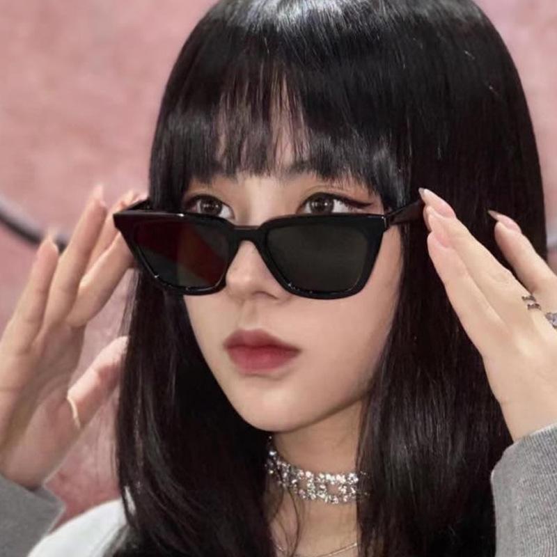 Trendy Cat Eye Sun Glasses Glasses Ladies Classic Classic Eyewear Men Trending Sun Eyeglasses Shades anti-ultraviolet UV400