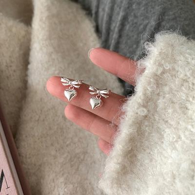 Orecchini a Bottone Fiocco Amore Freddo e Liscio Donna Nicchia Unico Personalità Tendenza Moda Temperamento