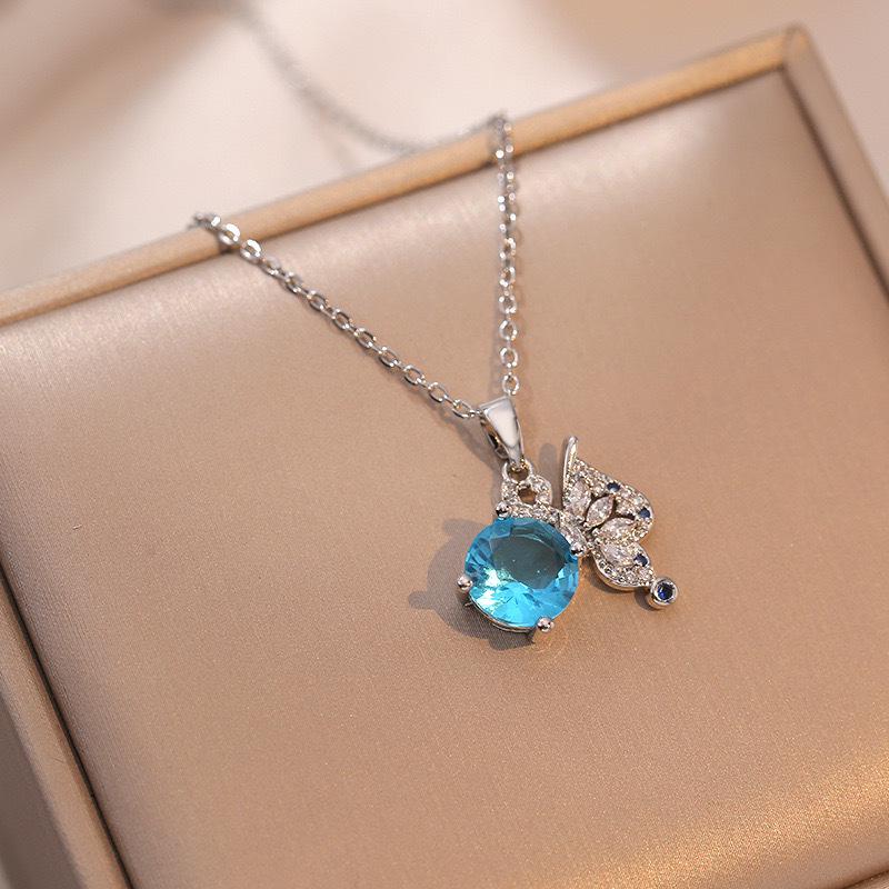 Butterfly Necklace with Color-Retaining Zircon - Fashionable, Versatile Women's Jewelry Accessory.