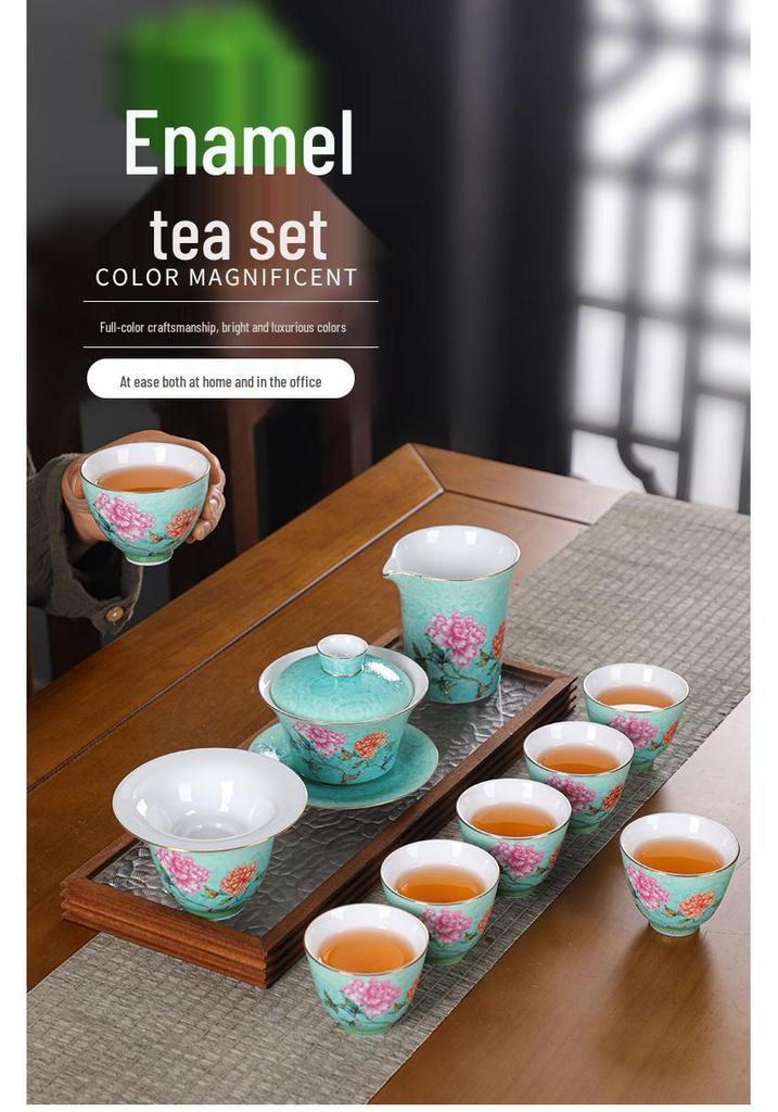 Women's High-End Enamel Color Jingdezhen Ceramic Gongfu Tea Cup in Dehua White Porcelain
