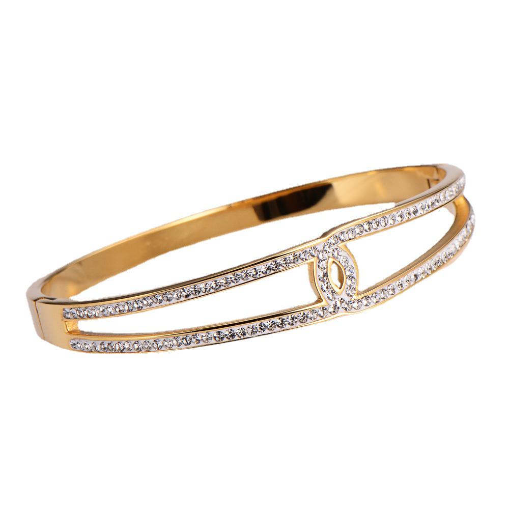 AML Christmas Winter Holiday Bracelet - Festive Accessory for Girls